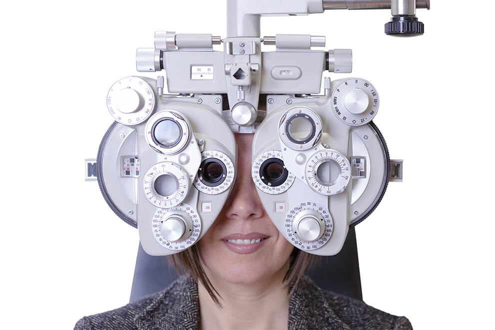 Phoropter, ophthalmic testing device